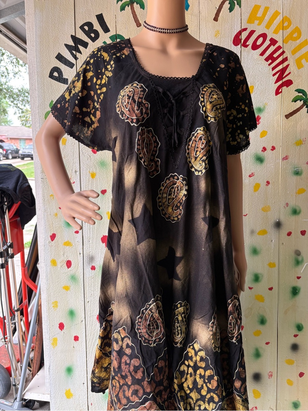 Boho Paisley Tie-Front Midi Dress - Black & Gold